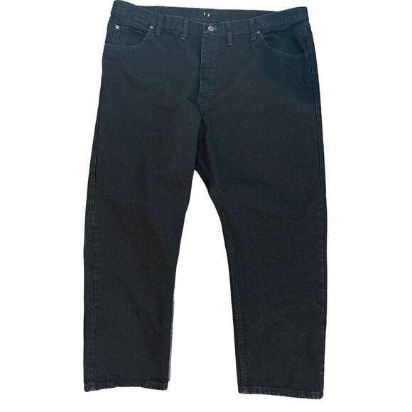 Wrangler Straight Leg Black Jean Size 44x29 - Picture 1 of 5